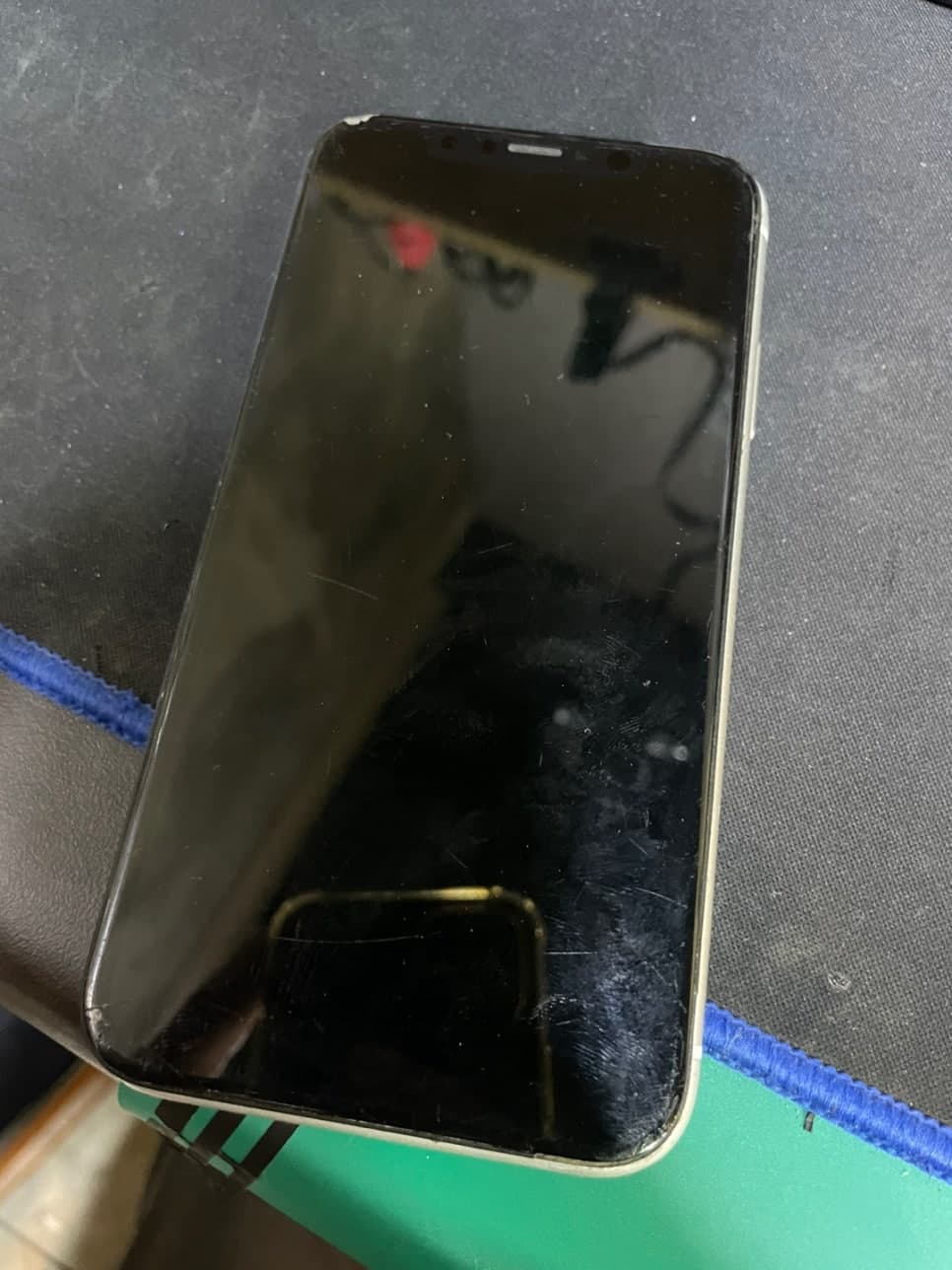 iPhone 11 메인보드 수리 수리 사진