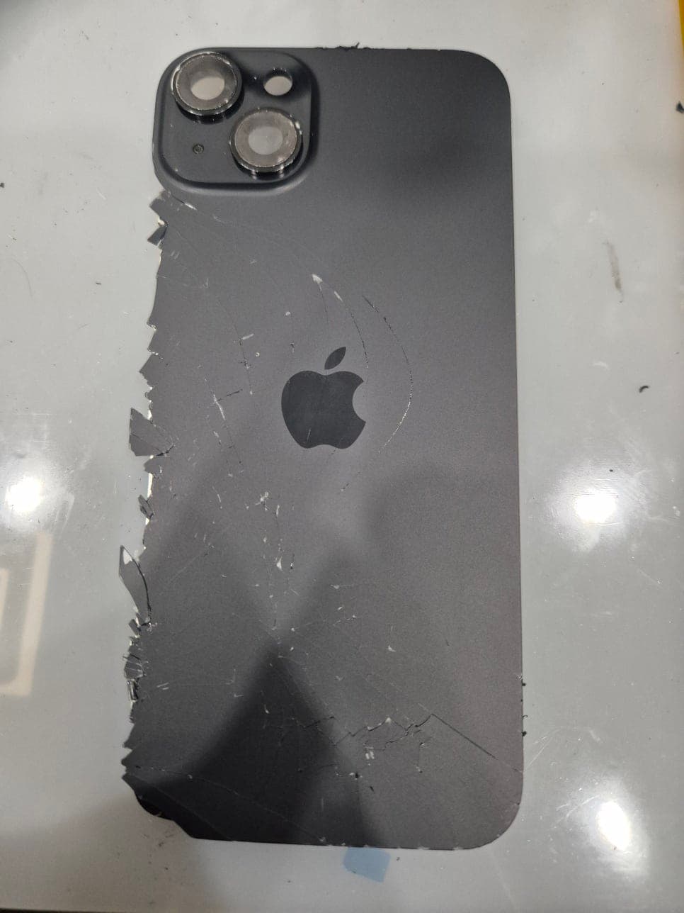 iPhone 14 Plus 후면유리 교체 수리 사진